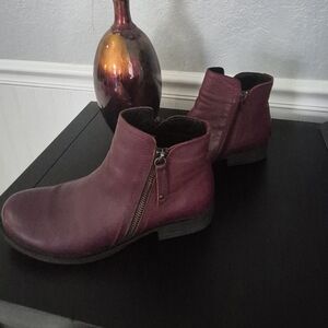 Burgundy Leather SPRING STEP Ankle Boots with Side Zipper